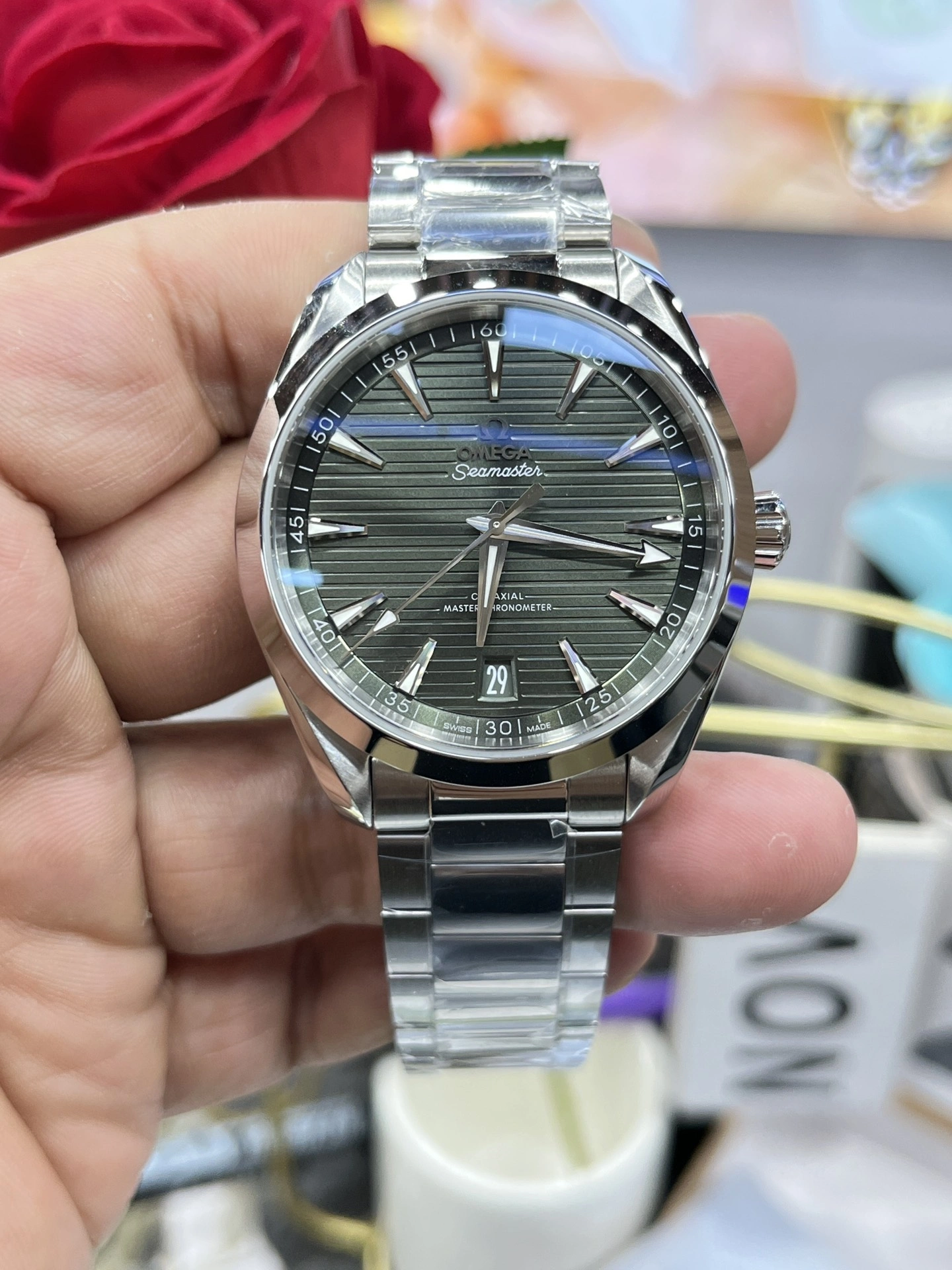 EasyMatch CBD Factory Omega Seamaster Aqua Terra 150M 41mm Green Dial (220.10.41.21.10.001) 1:1 Super Clone – DD8900 Movement 264